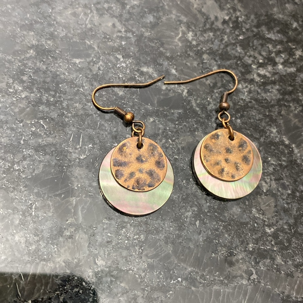 Elegant Gold and Brown Necklace plus Matching Earrings - Picture 5 of 6